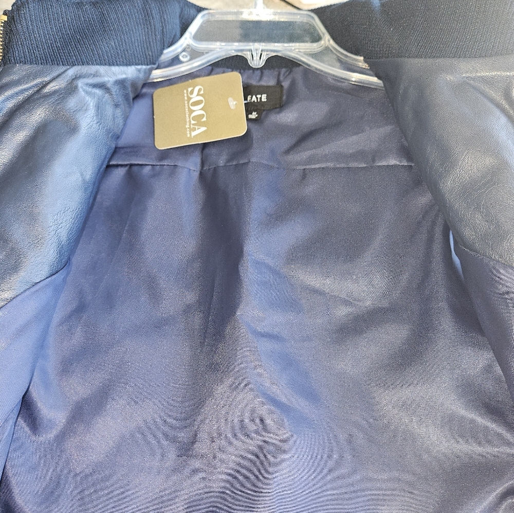 FATE Quilted Vegan Leather Vest - Picture 4 of 6